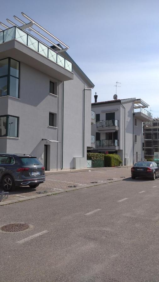 Delle Rose Apartment Eraclea Mare Exterior foto